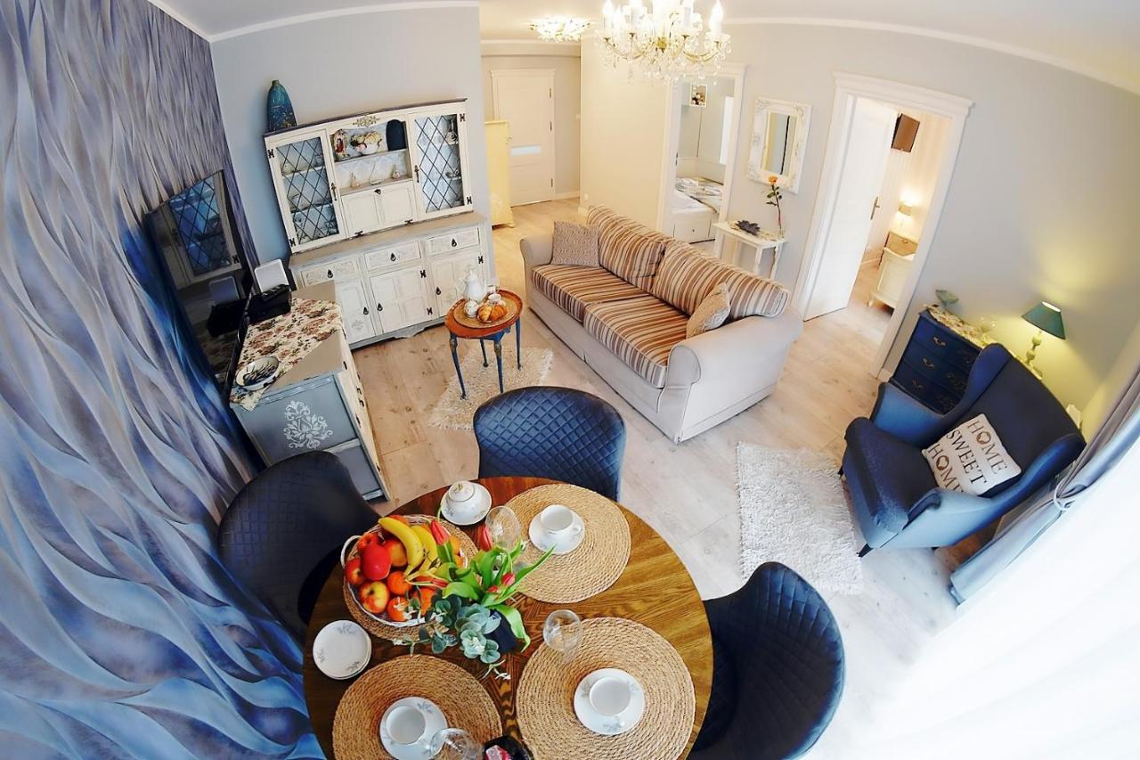 Miodowy Dom Exspanse Apartament 2 Lub 3 Pokoje Z Tarasem I Parkingiem Kołobrzeg Buitenkant foto