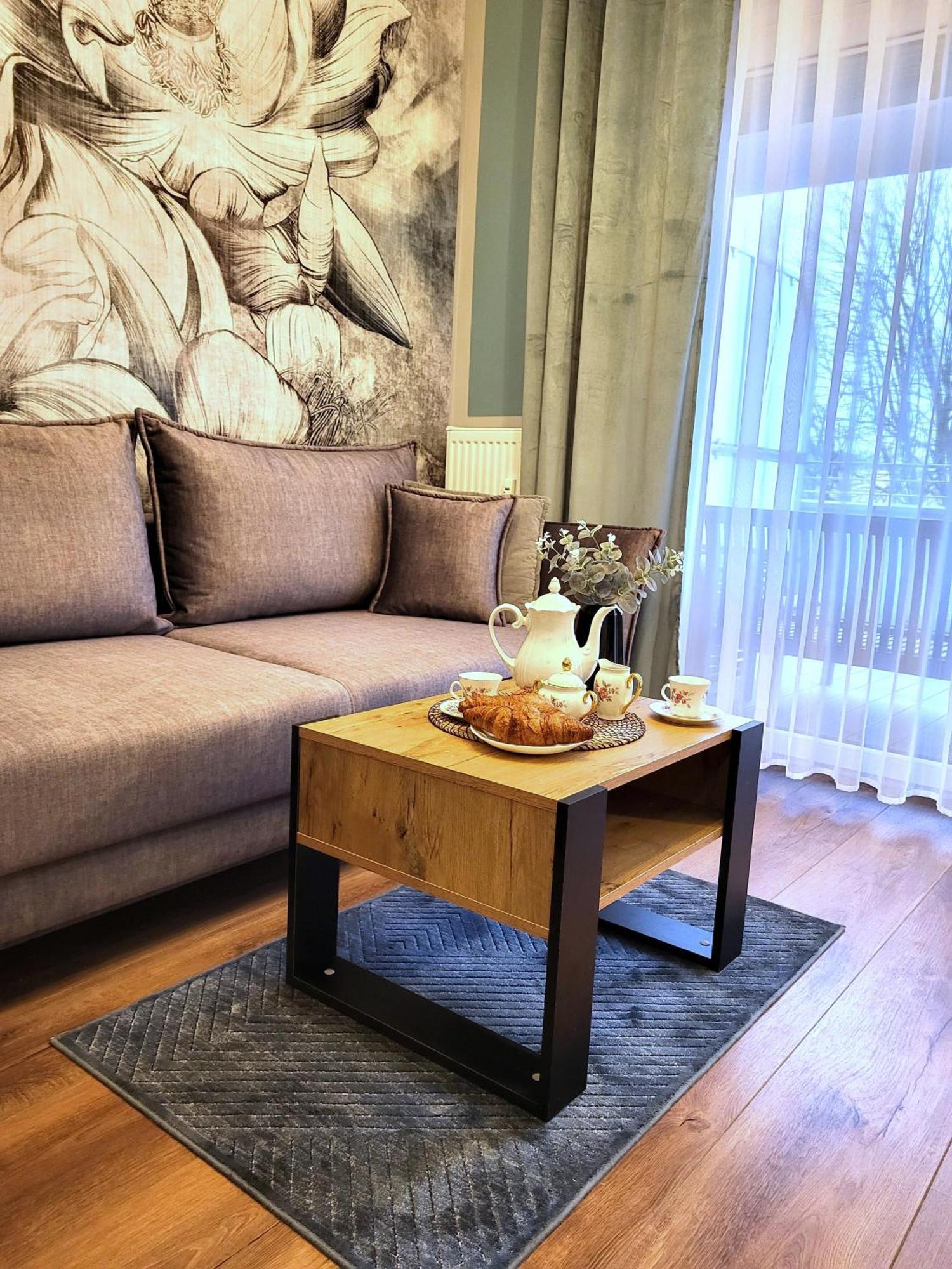 Miodowy Dom Exspanse Apartament 2 Lub 3 Pokoje Z Tarasem I Parkingiem Kołobrzeg Buitenkant foto